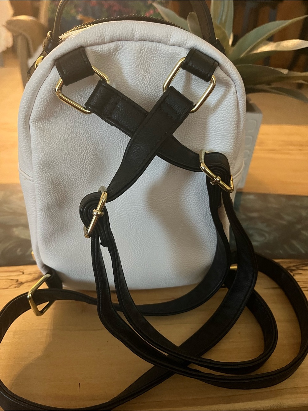 Betsey Johnson White Quilted Puppy Dog Mini Backpack with Black & Pink Dog Ears - Picture 12 of 13